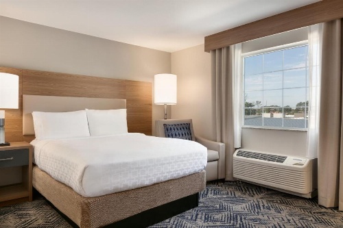 Candlewood Suites Fayetteville Fort Bragg image 46
